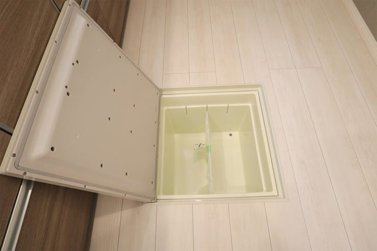 ○床下収納○ 同仕様
あまり使わないものの収納に是非!
キッチンがスッキリ片付きます♪