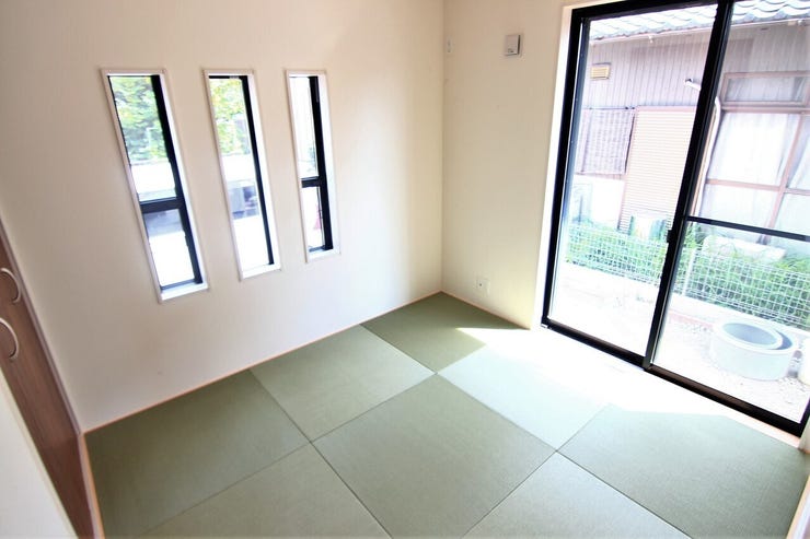 ◇和室◇ 同仕様
収納スペース付きの十分な広さの和室です♪
客間としてもご利用いただけます♪