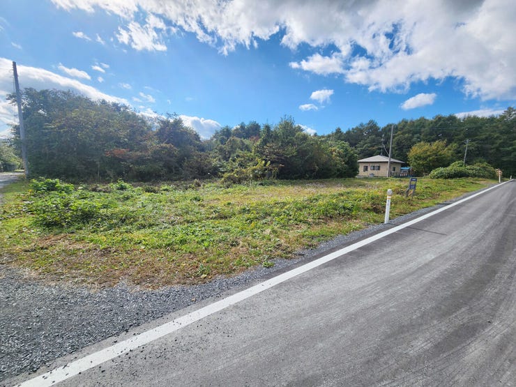 現地(2025年10月)撮影
◎建築条件無し◎
詳細は、ハウスドゥ  八戸市庁前までお気軽にお問い合わせくださいませ♪