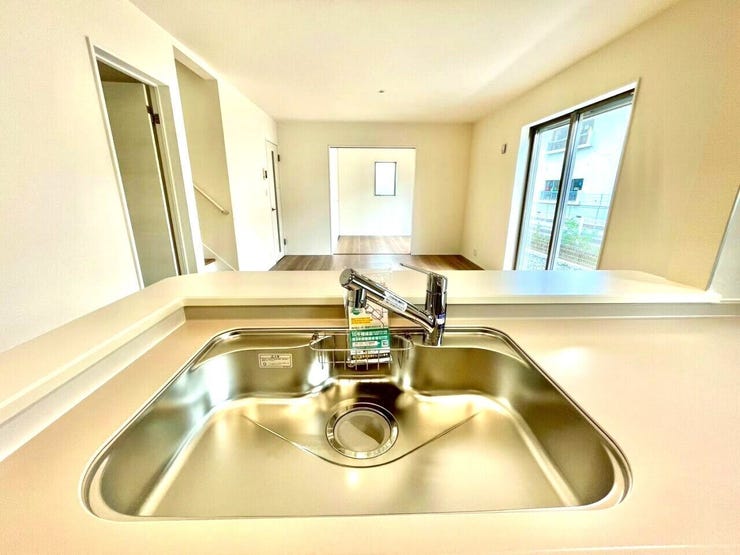 水道の蛇口に浄水機能が一体化されているため、浄水器やペットボトルの水を買わずに飲み水として使用することが出来ます!