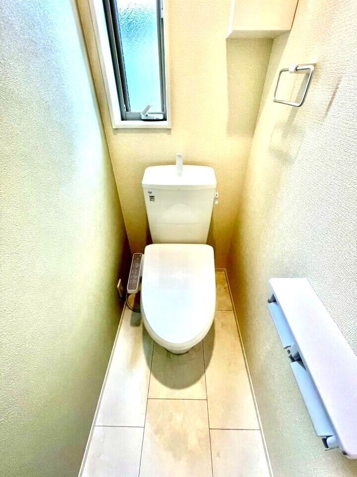 温水洗浄便座はトイレットペーパーの使用量が減ることで、経済的にも環境的にもメリットがあります♪