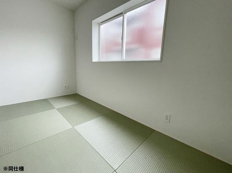 ※同仕様
◎現地案内予約受付中!◎
タタミコーナーにはクローゼット付き!普段よく使う家事用品やお子様のおもちゃなどたっぷり収納できます♪