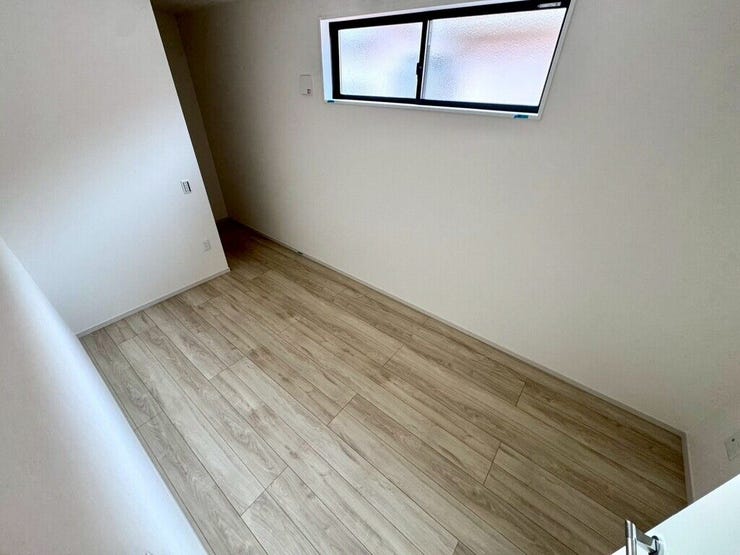 【Bedroom】主寝室や子ども部屋、在宅ワークにも使える洋室。暮らしに合わせて自由にレイアウトできます。