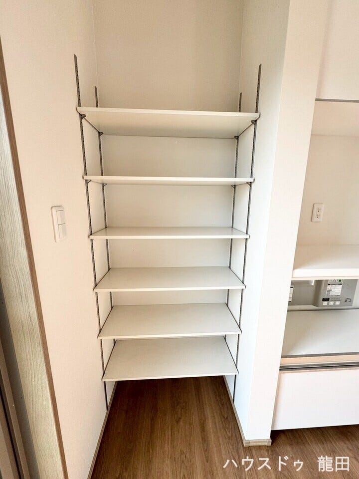 ■□■キッチン■□■
可動棚も付いています
