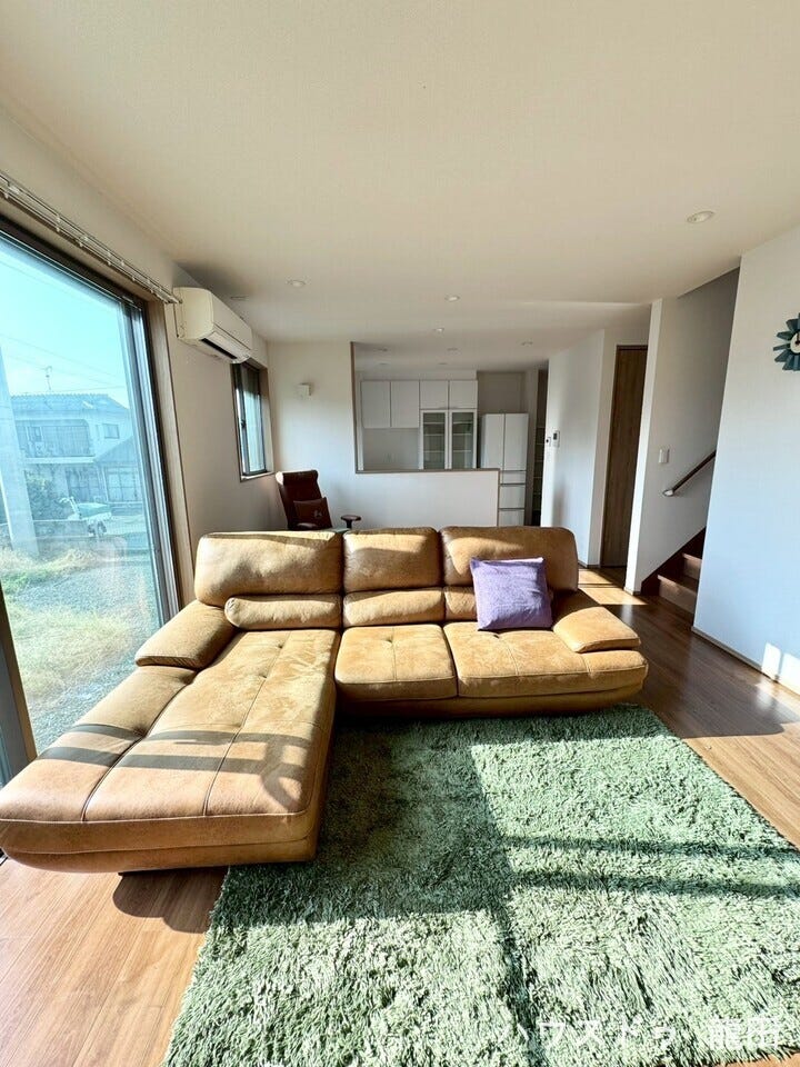 【リビング】
■□■リビング■□■
家族が集まるリビングは18.5帖