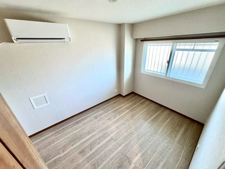 【Bedroom】主寝室や子ども部屋、在宅ワークにも使える洋室。暮らしに合わせて自由にレイアウトできます。