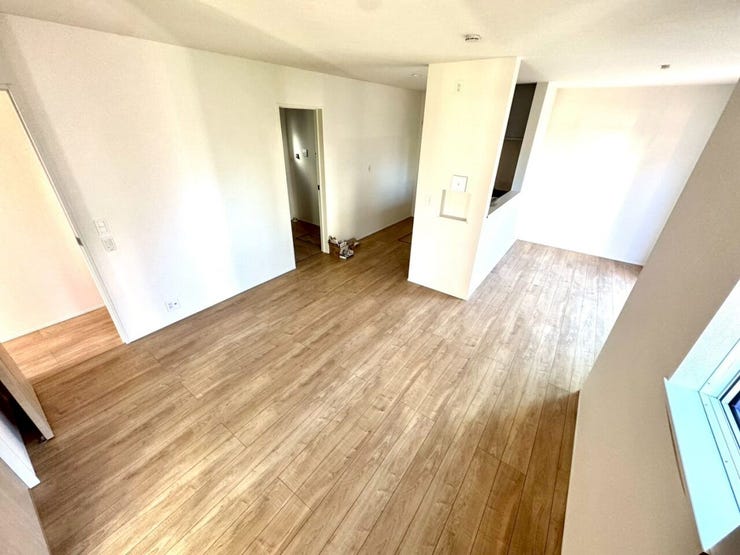 【Living】広さと明るさにこだわったリビング。家族とのコミュニケーションが弾む空間です。