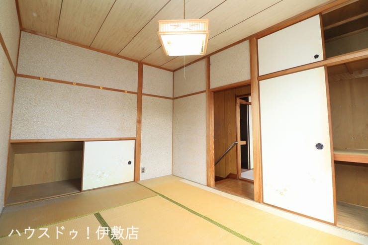 【2F和室】
押し入れが多くあり収納豊富です!