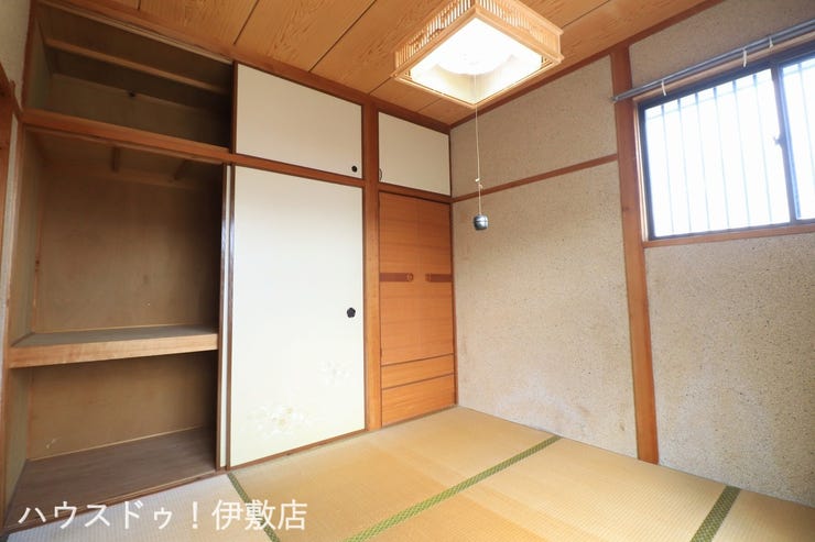 【2F和室】
南日本ハウスにて無料でリフォーム見積もり致します。ワンストップサービスで物件の購入からリフォーム工事まで弊社にお任せ下さい。