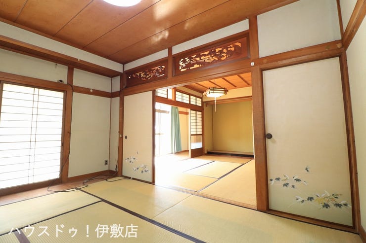 【和室】
続き間になっており広々と使用できます!