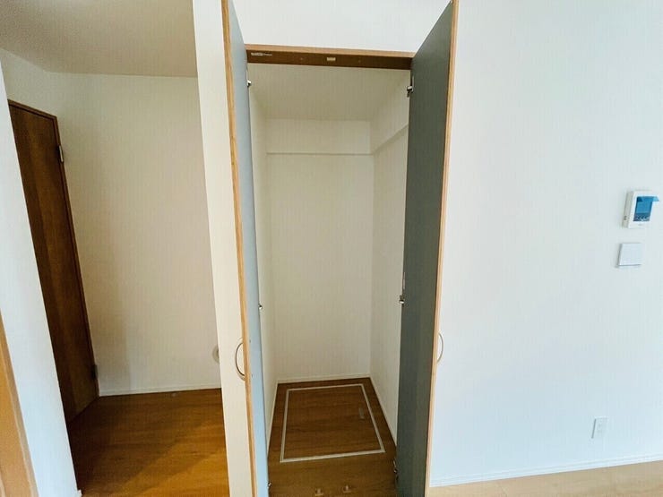 パントリーは食品の収納スペースが増えるため、共働きや大家族で、まとめ買いをよくする方におすすめです!