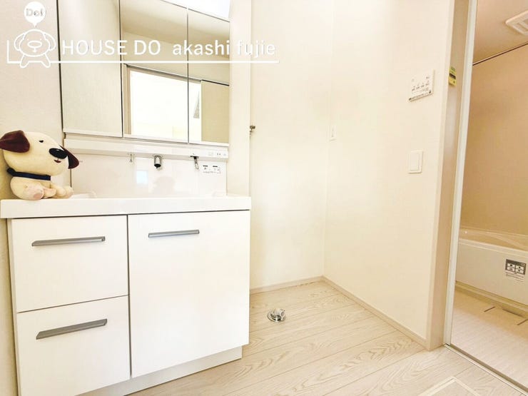 2025.12.5撮影
お問合せお待ち致しております!
【お問合せ フリーダイヤル:0120-077-712】