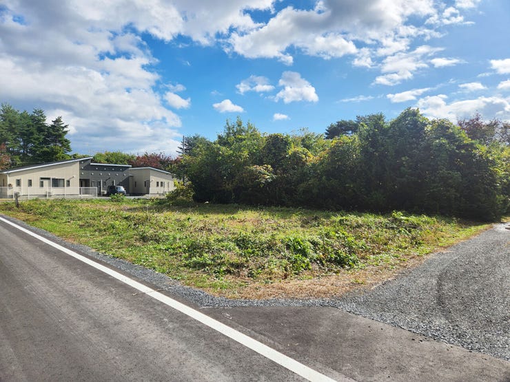 現地(2025年10月)撮影
◎建築条件無し◎
詳細は、ハウスドゥ  八戸下長までお気軽にお問い合わせくださいませ♪