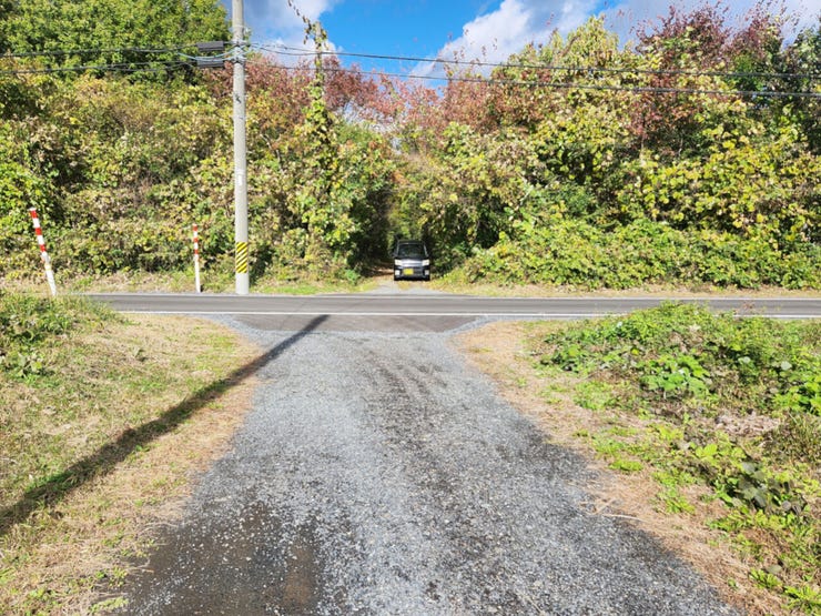 現地(2025年10月)撮影
◎建築条件無し◎
詳細は、ハウスドゥ  八戸下長までお気軽にお問い合わせくださいませ♪