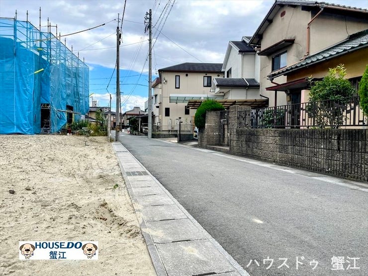 南側公道幅約4.0m