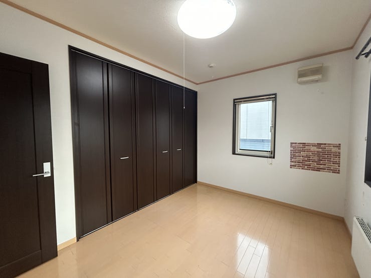 2階南側洋室6帖