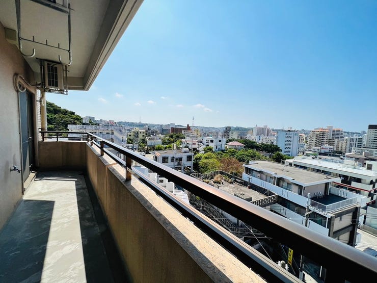 【バルコニー】
バルコニー