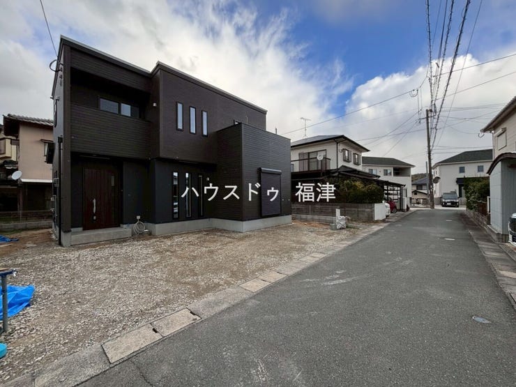 おうち探しはグーグル口コミ☆4.9のハウスドゥ福津まで
お気軽にご相談ください♪
《福津市若木台6丁目 新築戸建て》