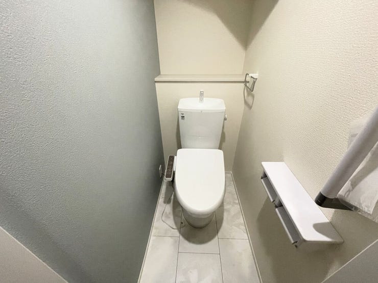 ◇トイレ◇
1階2階とも温水洗浄便座♪
便座が暖かく、冬でも快適です♪