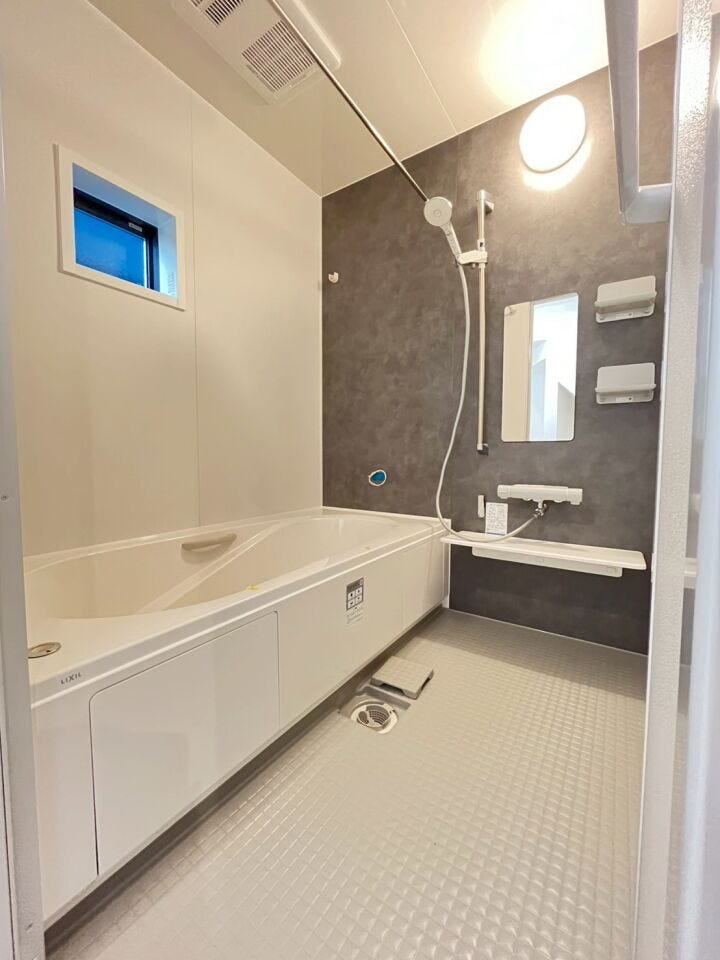 浴室乾燥機付き♪