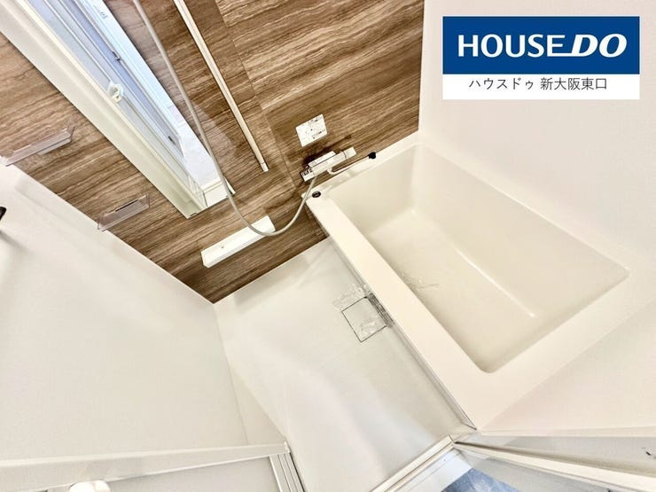 【新設】
お風呂もぴかぴか。
水回りが綺麗なのはうれしいですね。