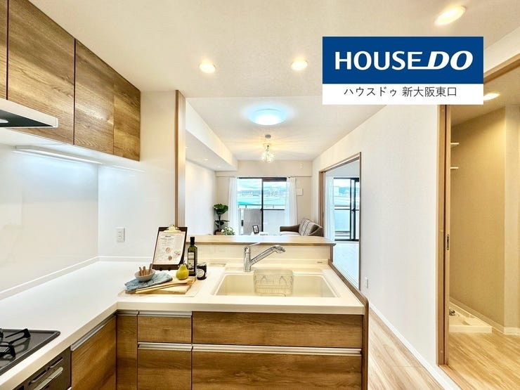 【新調】
L字型のシステムキッチン。