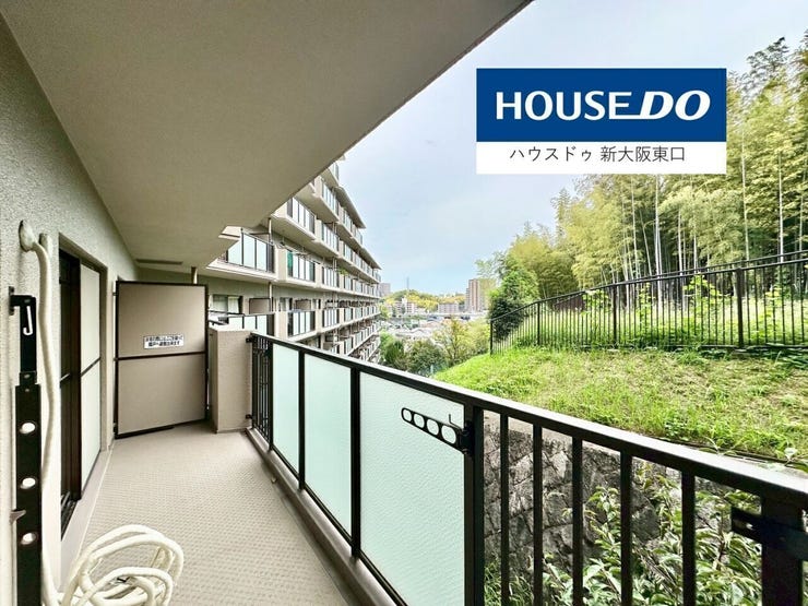 バルコニーは撥水仕様。
ワイドバルコニーです。