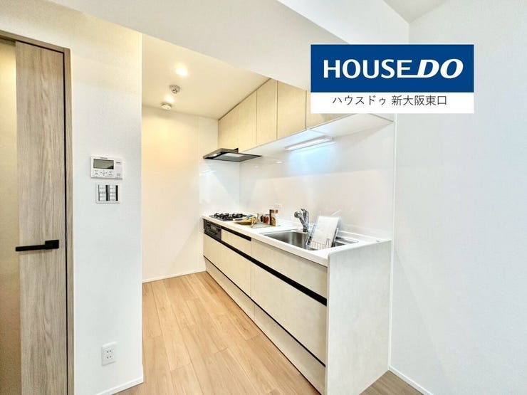 【新調】
キッチン周辺はホーローパネルです。