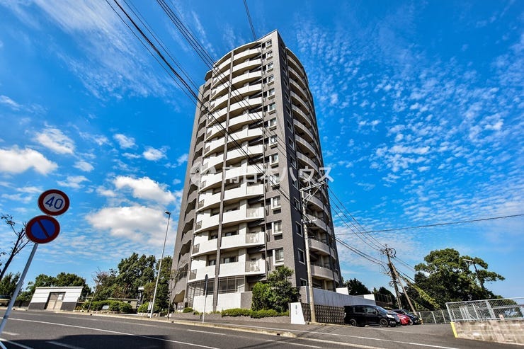 【外観】
【オーヴィジョン紫原】
14階建ての11階部分のお部屋です!