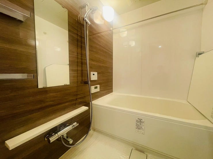 広々とした浴室★
浴室乾燥・暖房やオートバス機能もついています!