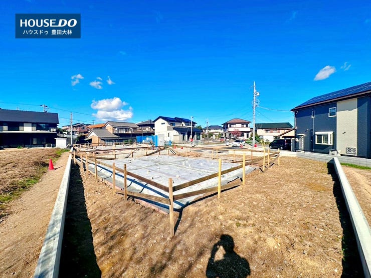 *竹村小学校・竜神中学校*
見るだけ聞くだけOK!【お気軽に資料請求!不動産のことならなんでも/ハウスドゥ豊田大林】