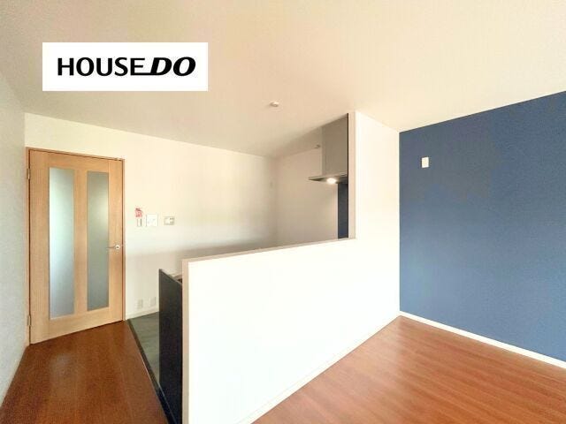 壁が少ないので、キッチンからリビング・洋室の様子がすぐ分かります◎