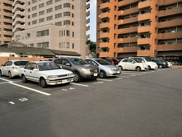 平面駐車場