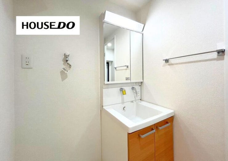 手や顔が洗いやすい広々洗面台◎