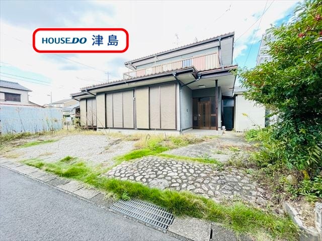 現在上物があり解体後、更地でのお引渡しになります。
建築条件のない物件ですのでお好きなハウスメーカーで建築可能です。あなた好みの暮らしに合った間取りやデザインでお家づくりを始めませんか?