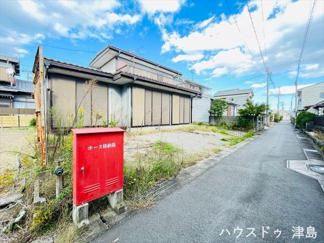 間口約15.1mと広く、駐車スペース3台以上もプランしていただきやすいですね。