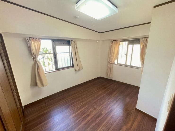 ※AIで家具家電を消しております
日当たり・風通しの良い二面採光の洋室