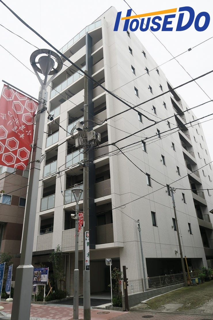 【外観】
プレシス小岩駅前の外観です。
