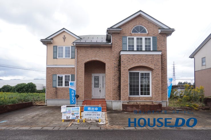 【外観】
4LDK、土地面積225.08㎡、建物面積144.70㎡。皆様よりのお問い合わせ心よりお待ちしております♪