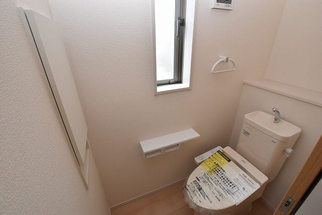 2階トイレ過去施工例