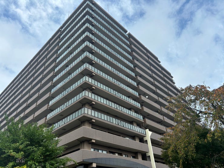 【外観】
【お任せ下さい】地域密着型で着実に実績を伸ばしている弊社にマイホーム探しはお任せ下さい!様々な角度からお客様に合った物件をお探しさせて頂きます!