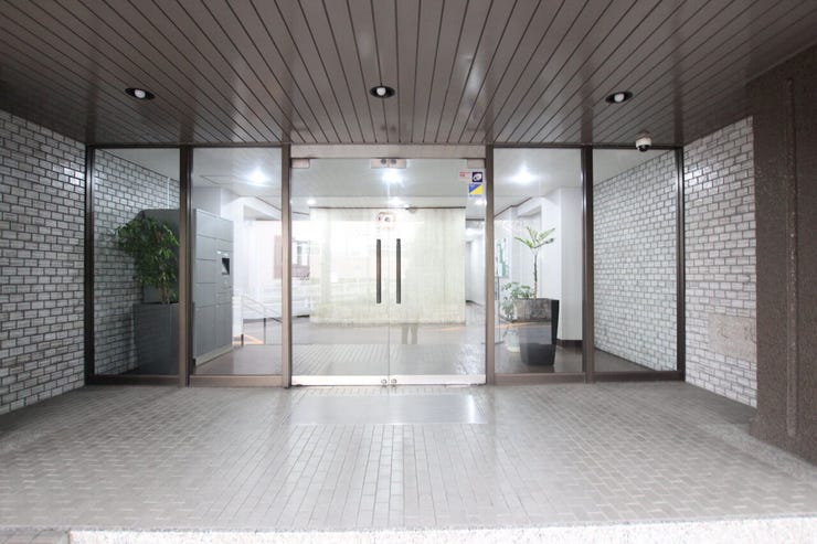 *エントランス*