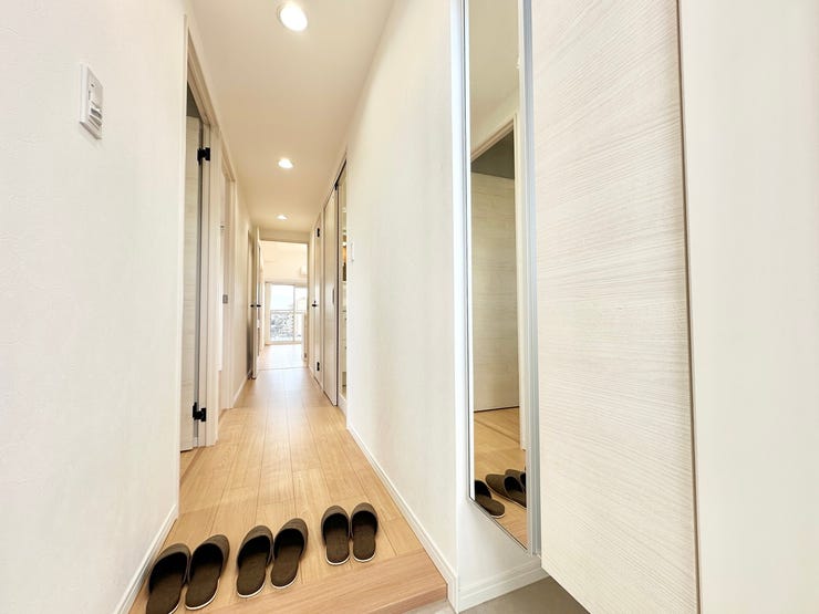 散らかりがちな玄関もシューズボックスでスッキリ♪