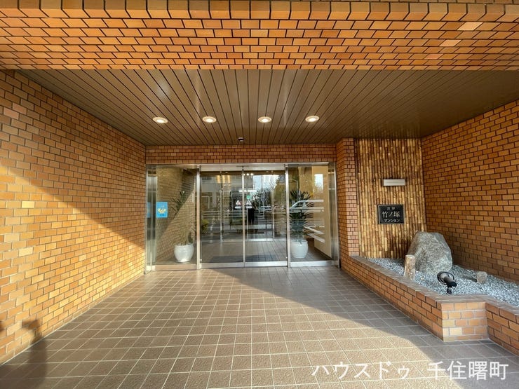 ◆室内見学可能◆
お気軽にお問合せください。