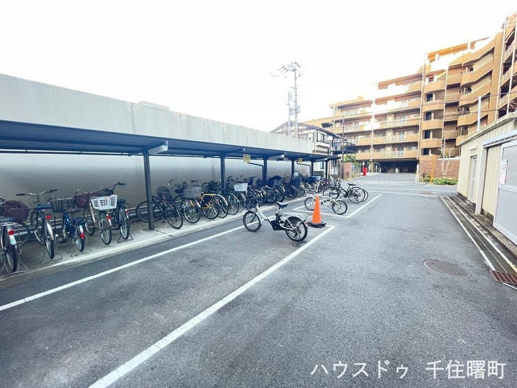 ◆室内見学可能◆
お気軽にお問合せください。