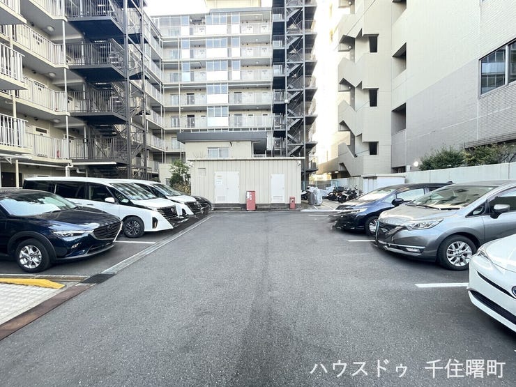 ◆室内見学可能◆
お気軽にお問合せください。