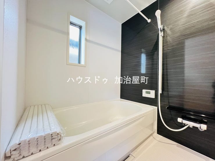 追い炊き機能はもちろんの事、浴室乾燥機も装備されてます♪