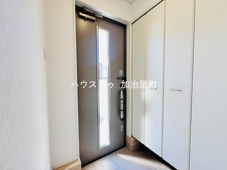 オプションでフロアコーティング、珪藻壁施工、エアコン設置、カーテンレール取付等ご相談可能です♪