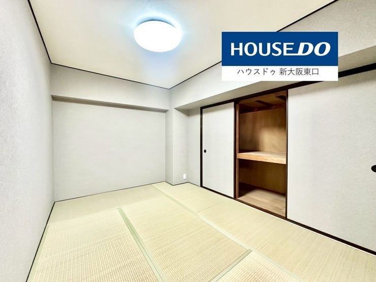 畳のお部屋は、表替えされています。
フローリングへの換装も可能!