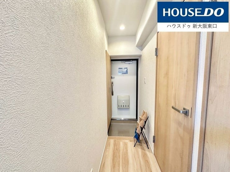 ダウンライト新設で明るい玄関です。